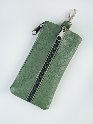 YA Ключница 2 кармана на молнии M-006